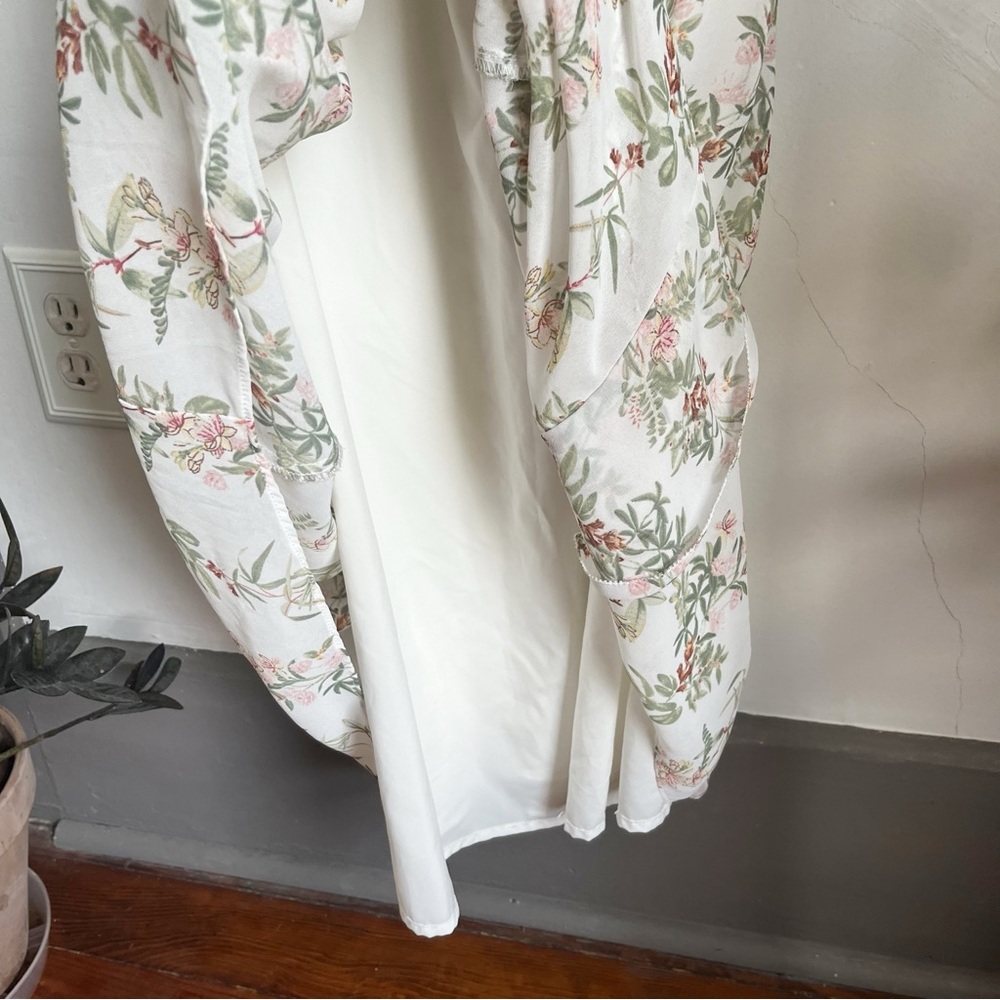 Gal Meets Glam Isabella Floral Stripe Cross Back Maxi Dress - Picture 6 of 12